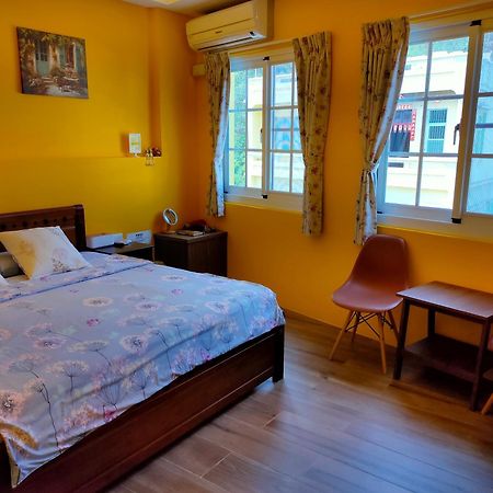Bed and Breakfast Ellie House Сяолюцю Экстерьер фото